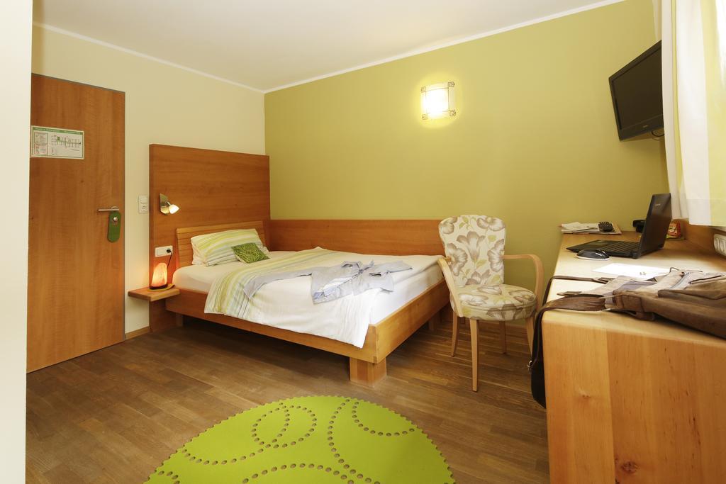 BIO Hotel Bayerischer Wirt Augsburg Exterior foto